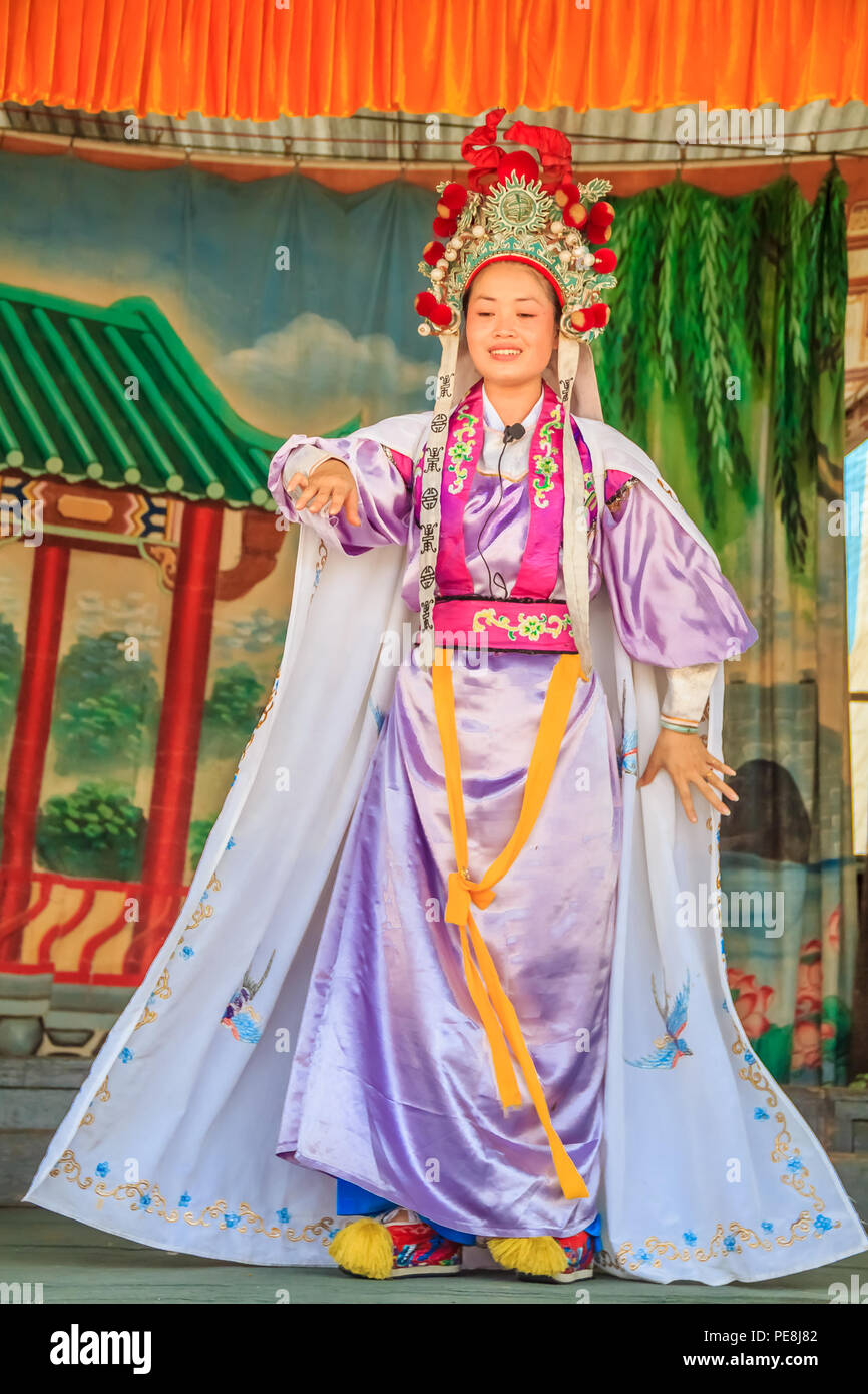 Georgetown, Penang, Malaisie - le 23 août 2013 : les acteurs de l'opéra chinois performming un spectacle public. L'opéra chinois orginated dans la dynastie des Tang, l'ACEI 720 A Banque D'Images