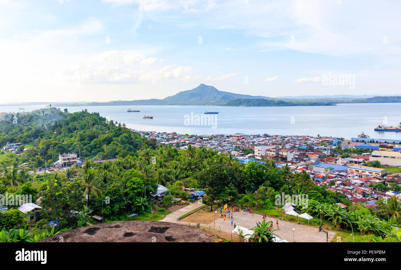 Vue sur la colline du Calvaire de Tacloban City Banque D'Images