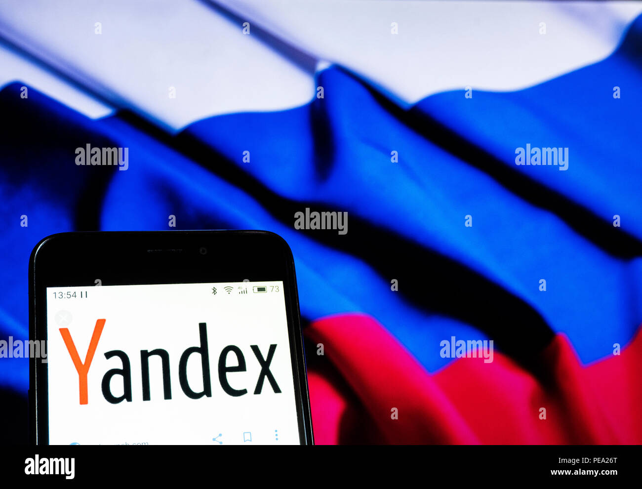 Logo Yandex vu affichée sur téléphone intelligent. Dans le cadre de l'introduction le 22 août de nouvelles sanctions contre la Russie dans le cas d'Skripal, actions inscrites dans la liste des entreprises a fortement baissé. Banque D'Images