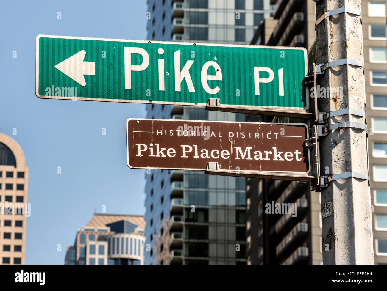 Plaque de rue pour Pike Place Market, à Seattle, Washington. Banque D'Images