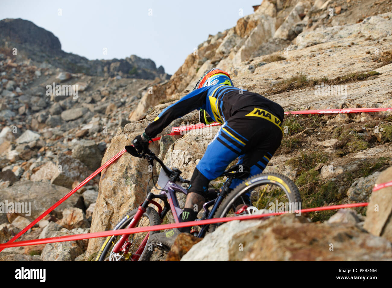 Whistler, Canada. 15 août 2018. Whistler, Colombie-Britannique, Canada. 12 août, 2018. Sam Hill (AUS) de la réaction en chaîne Bicycles-Mavic course d'équipe à la deuxième place dans le pro men's division à la 12 août 2018 Enduro World Series Camelbak Canadian Open Enduro présenté par l'événement spécialisé dans la région de Whistler, Colombie-Britannique, Canada. Credit : Ironstring/Alamy Live News Crédit : Ironstring/Alamy Live News Banque D'Images