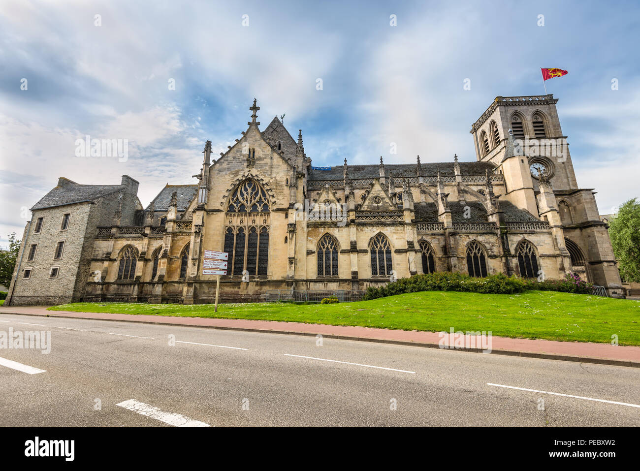 Cherbourg-Octeville, France - 22 mai 2017 : la première église en basilique Sainte-trinité de Cherbourg, construit autour de 435 AD, en Normandie, en France. S religieuses Banque D'Images