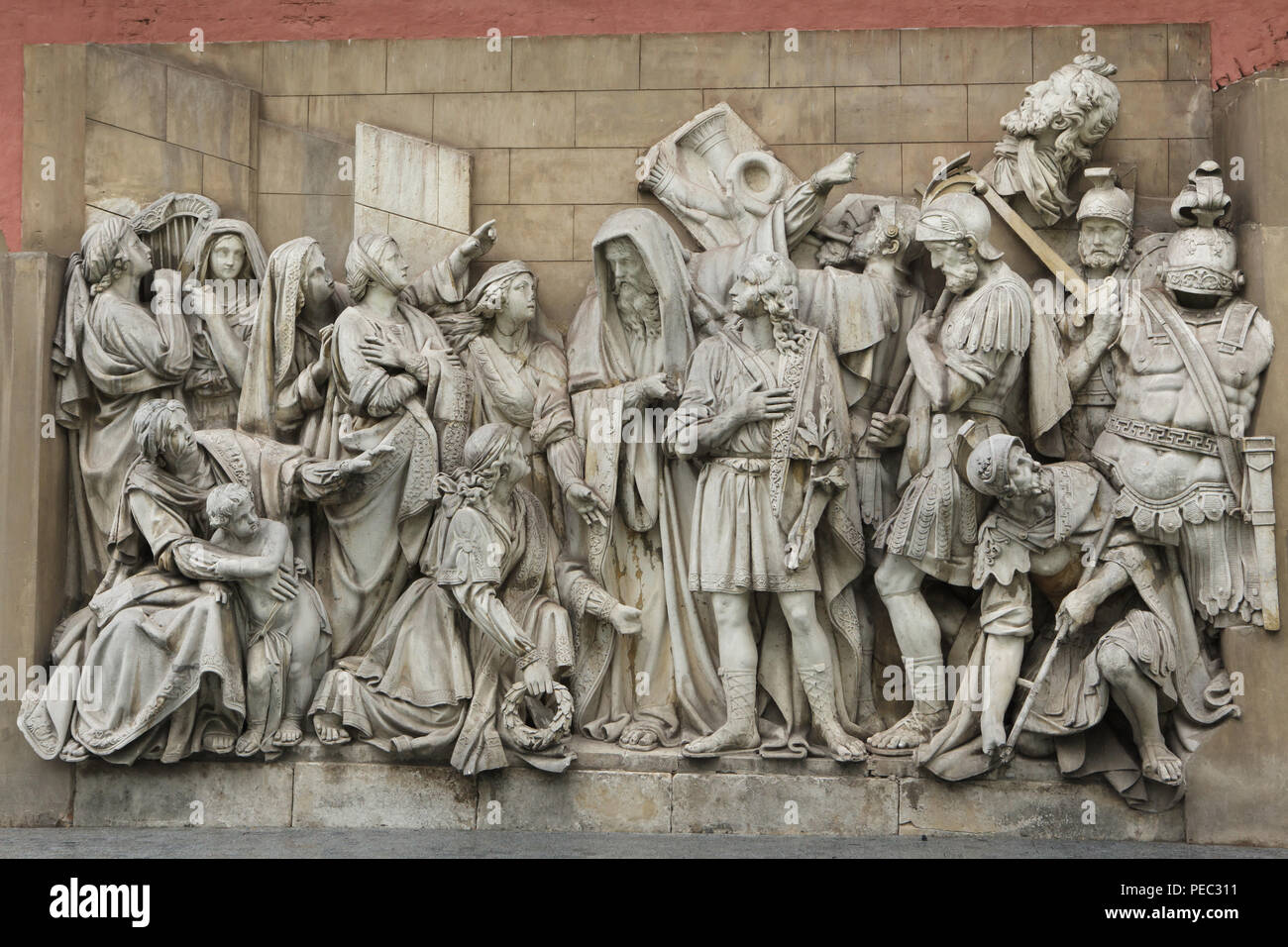 Entrée triomphale de David à Jérusalem après avoir tué Goliath représenté dans l'original en haut relief par sculpteur russe Alexander Loganovsky (1847-1849) de la Cathédrale de Christ le Sauveur, maintenant exposée dans le monastère de Donskoï à Moscou, Russie. Banque D'Images