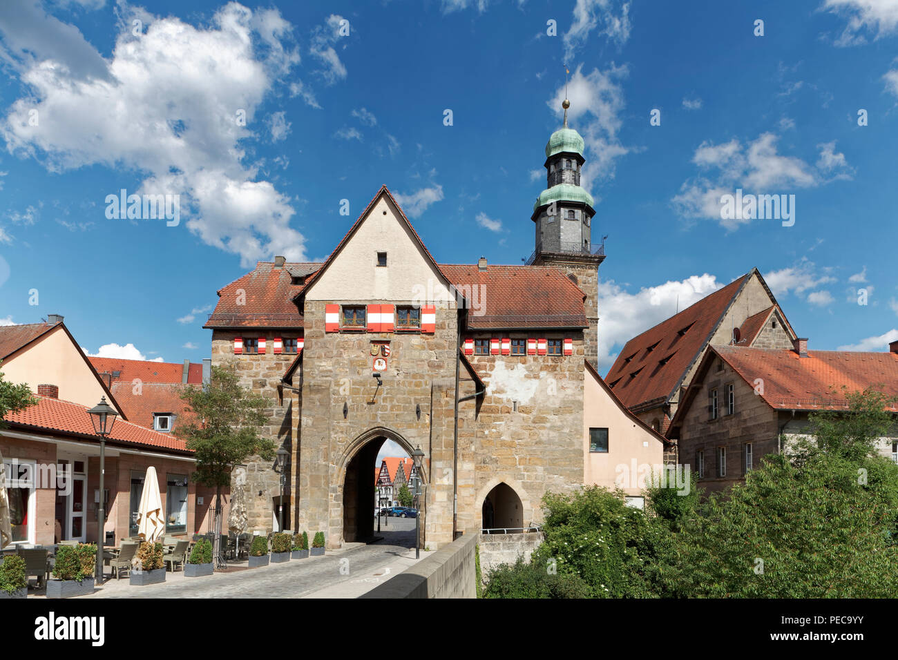 La porte de Nuremberg, derrière St. John's Church, gunzenhausen, Middle Franconia, Franconia, Bavaria, Germany Banque D'Images