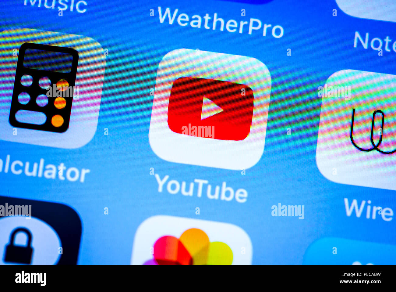 La plate-forme vidéo Youtube icône d'application sur l'iPhone, iOS, l'écran du smartphone, écran, close-up, détail, Allemagne Banque D'Images
