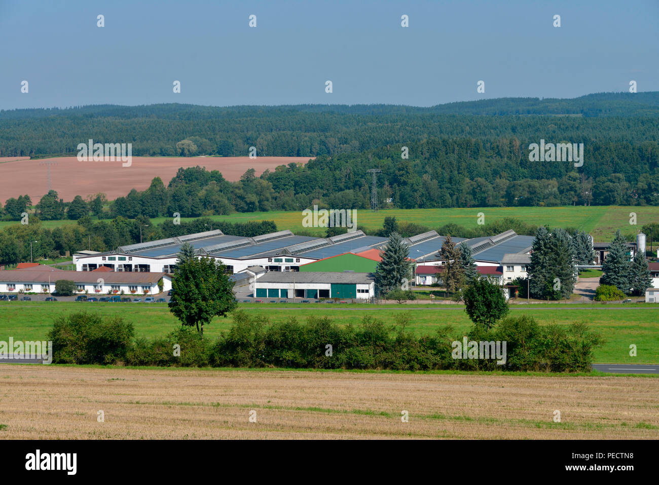 Staelle, Milch Land GmbH, Veilsdorf, Thuringe, Allemagne Banque D'Images Staelle, Milch Land GmbH, Veilsdorf, Thuringe, Allemagne Banque D'Images