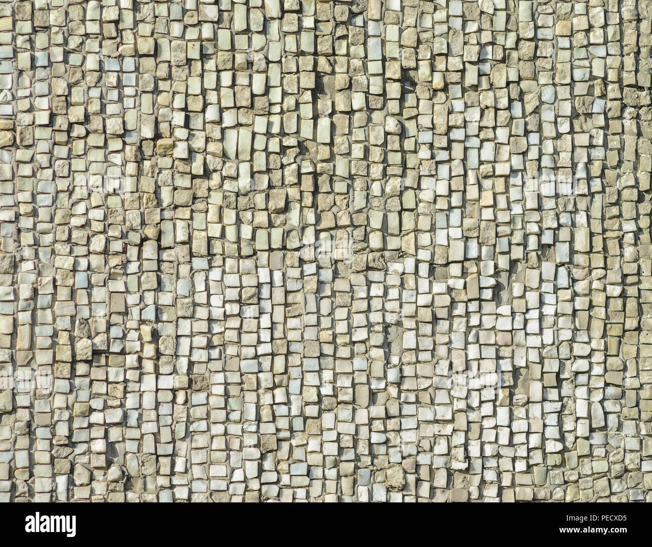Old weathered texture mosaïque de pierres. Mur naturel matériau de finition Banque D'Images