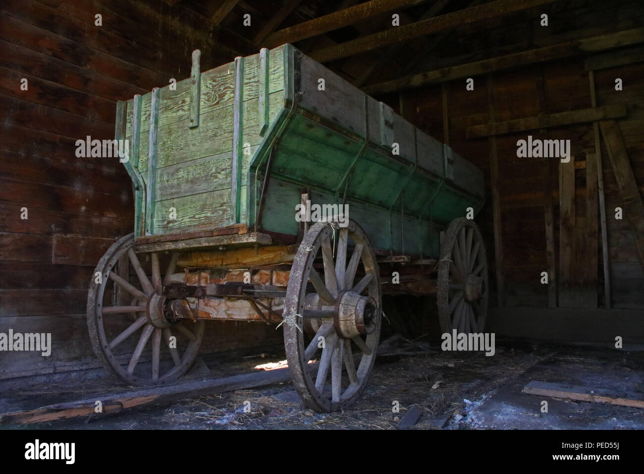 Vieux Landaus et wagons. Bar-U-Ranch, Alberta, Canada Banque D'Images