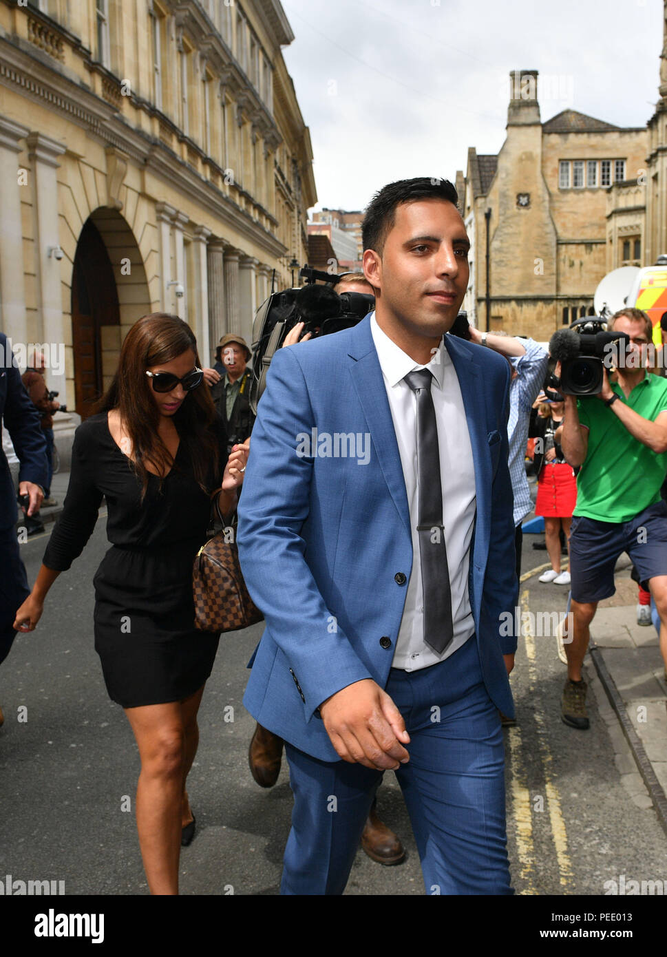 Ryan Ali quitter Bristol Crown Court où lui et Angleterre cricketer Ben Stokes ont été trouvés coupables d'échauffourée à la suite d'une rixe heures après l'Angleterre a joué les Antilles à une journée dans la ville internationale en septembre de l'année dernière. Banque D'Images