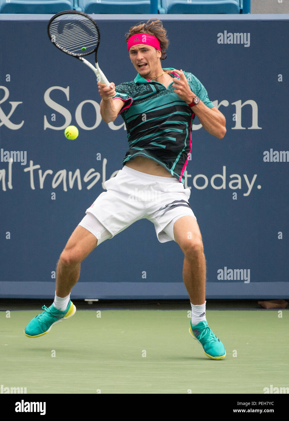 15 août 2018 : Alexander Zverev (GER) perd à Robin Haase (NED) 5-7, 6-4, 7-5, à l'Ouest et le Sud de l'ouvrir aux Lindner Family Tennis Center à Mason, en Ohio. © Leslie Billman/Tennisclix/CSM Banque D'Images