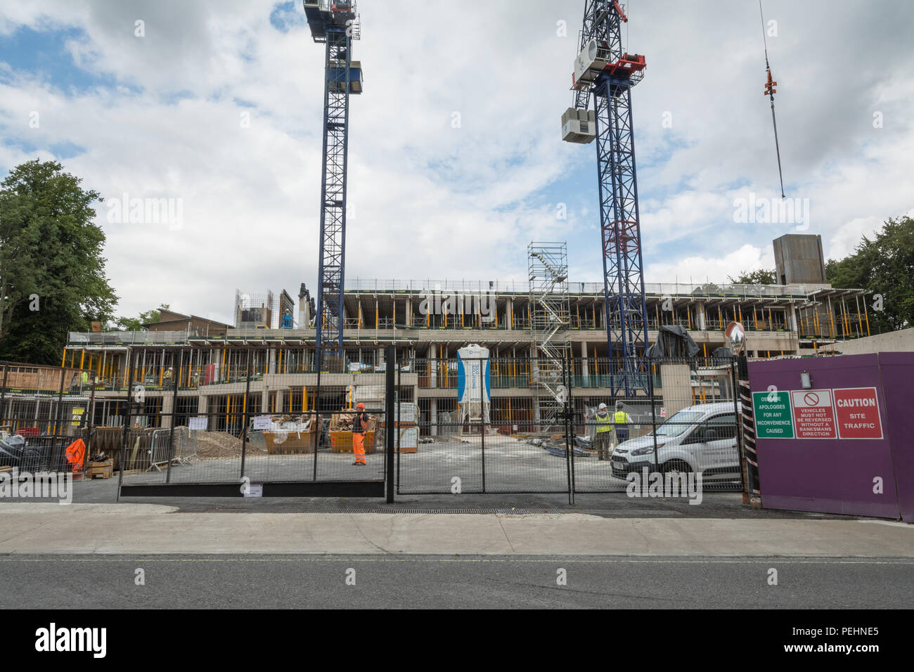 Les travaux de construction de l'ouest des bas campus de l'Université de Winchester en août 2018 à Romsey Road, Hampshire, Royaume-Uni. Banque D'Images