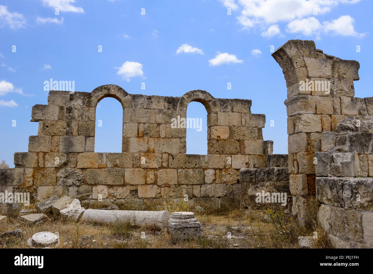 Ancienne basilique chrétienne Kampanopetra à Salamine près de Famagouste (Gazimagusa), République turque de Chypre du Nord Banque D'Images