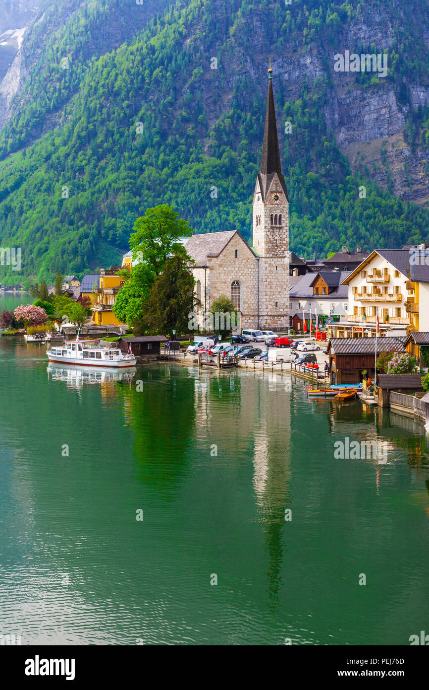 Beau village de Hallstatt,vue panoramique,Autriche. Banque D'Images