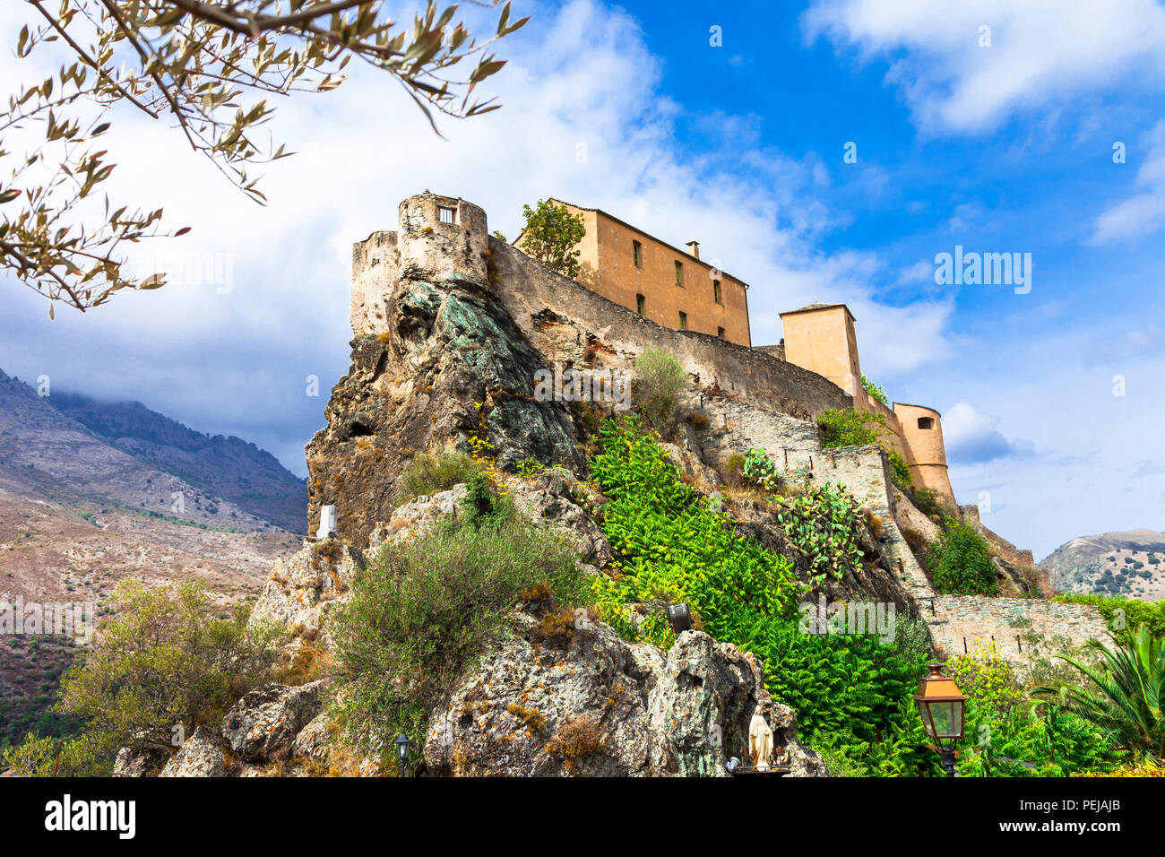 Impressionnant château à Corte village,Corse,France. Banque D'Images