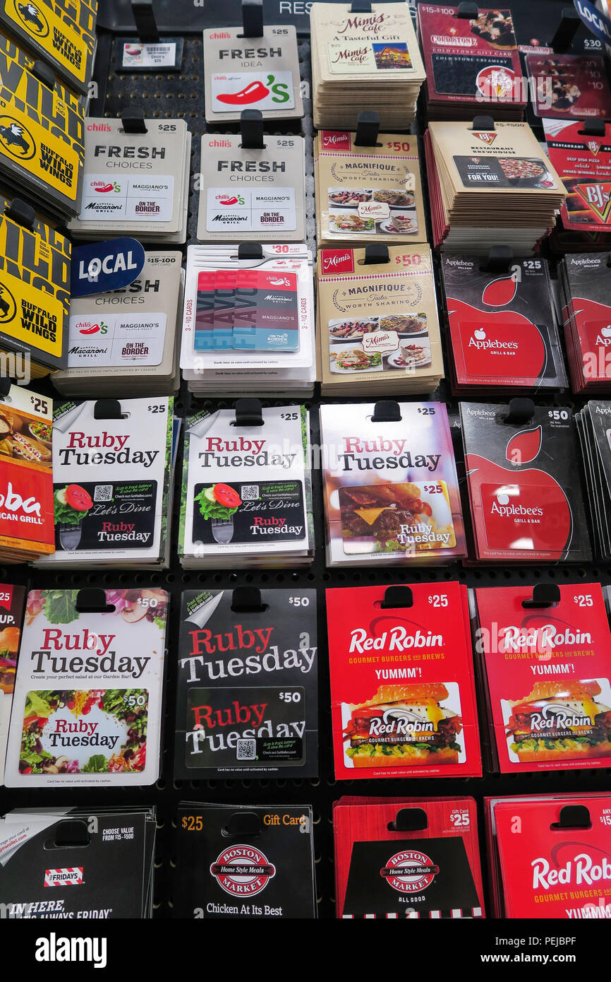 Les cartes-cadeaux prépayées à Smith's Food and Drug Store, maintenant propriété de Kroger Company, est une chaîne de supermarchés régionale, Great Falls, Montana, USA Banque D'Images