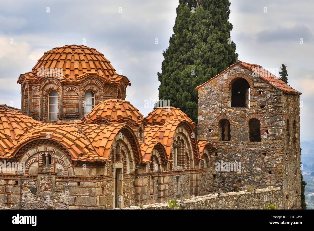 Dans le monastère byzantin médiéval ville fantôme-château de Mystras, Péloponnèse, Grèce Banque D'Images