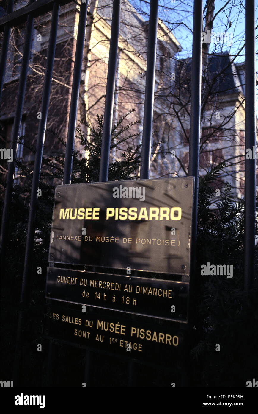 AJAXNETPHOTO. PONTOISE, FRANCE. - Musée PISSARRO - MAISON ET STUDIO MUSEUM DE L'artiste peintre impressionniste et Camille Pissarro. PHOTO:JONATHAN EASTLAND/AJAX REF:891156 Banque D'Images