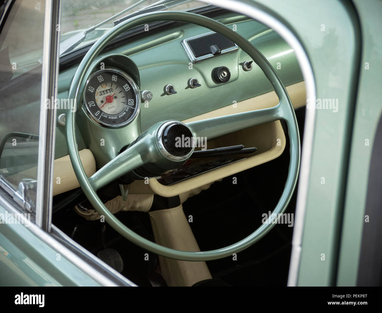 1966 Fiat 500 Banque D'Images