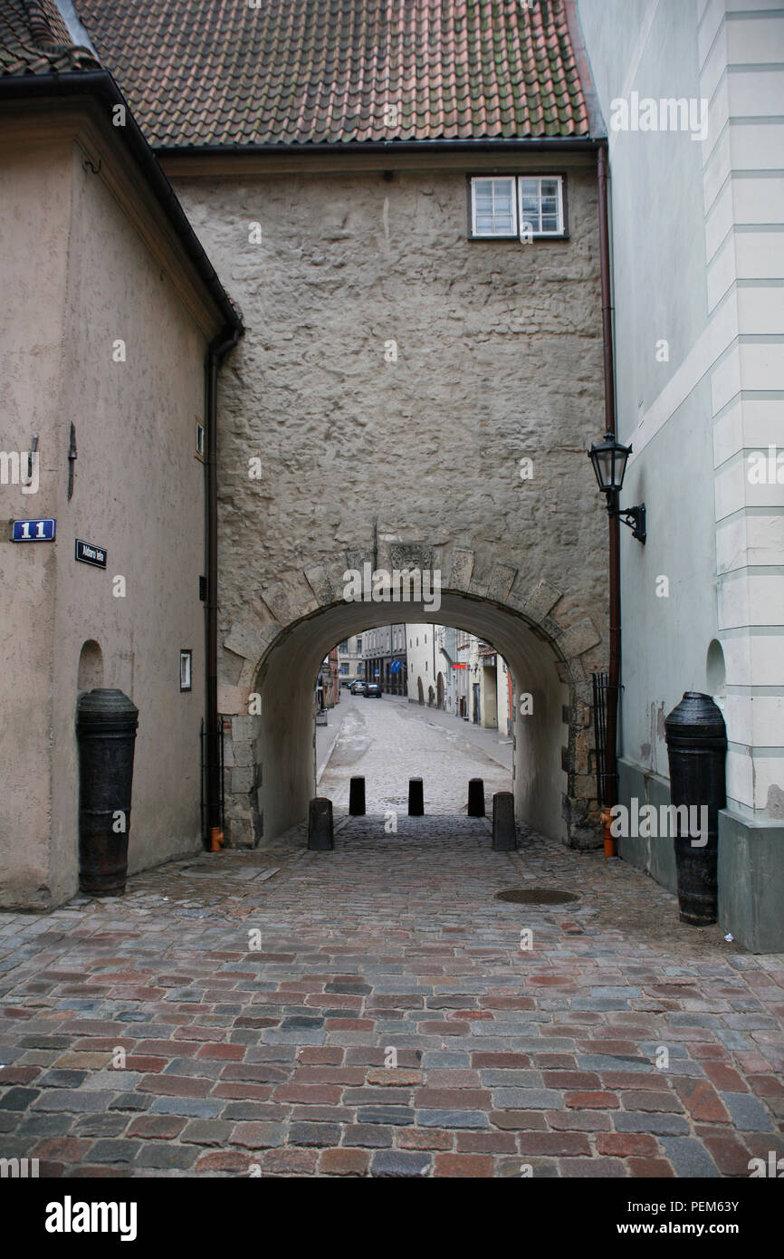 La porte suédoise, les murs de la ville de Riga Photo Stock - Alamy