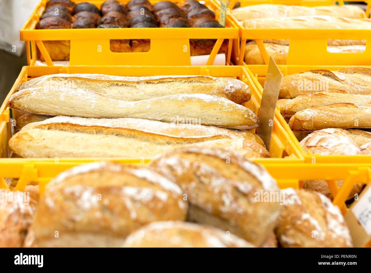 Du pain et des baguettes à marché plein air chez Nana jungle Chiang Mai. Banque D'Images