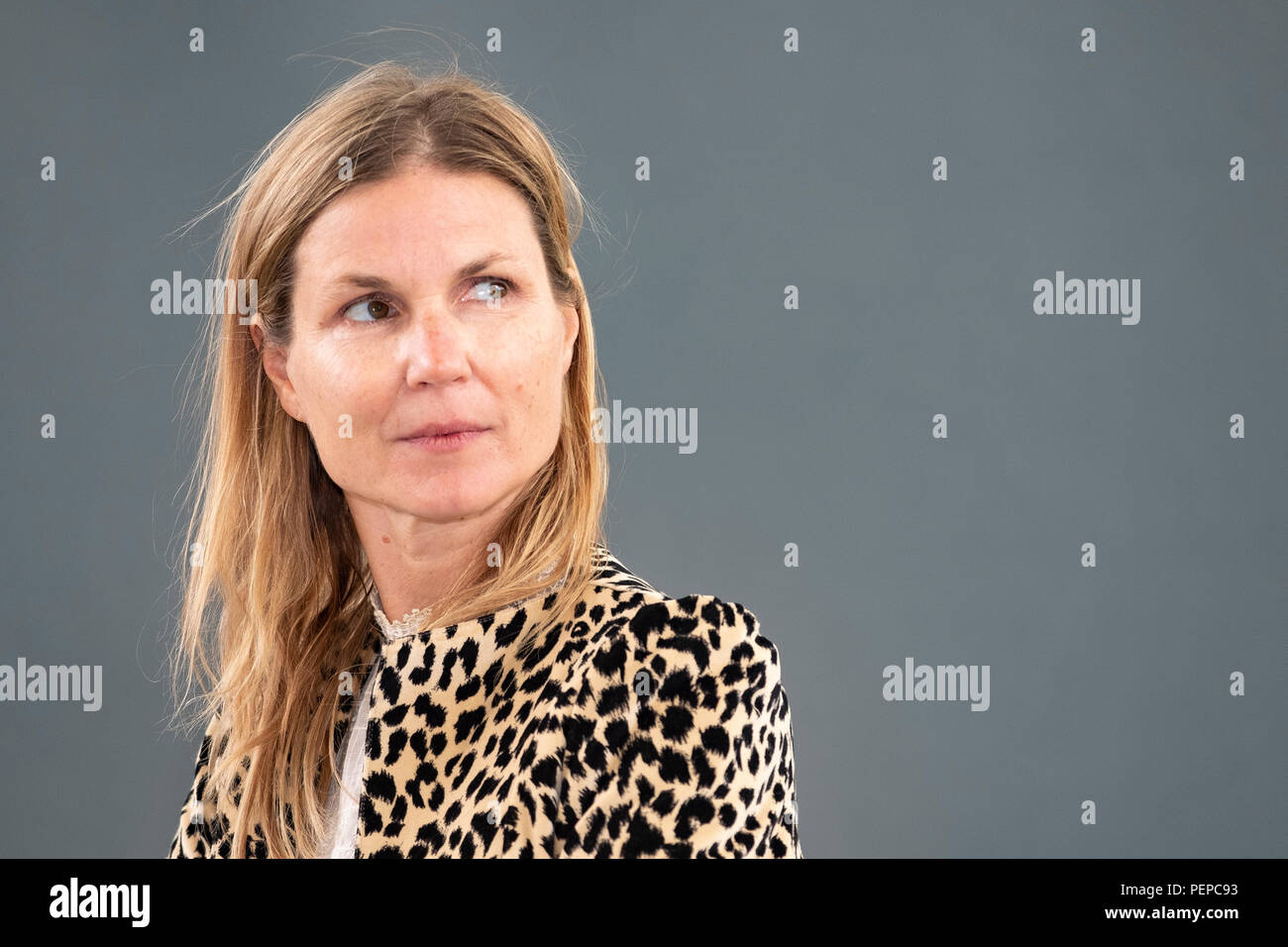 Édimbourg, Écosse, Royaume-Uni ; 17 août, 2018. Sur la photo ; auteur Heidi Sopinka. Journaliste et auteur de "Le dictionnaire des langues des animaux', inspiré par la vie d'artiste surréaliste Leonora Carrington. Credit : Iain Masterton/Alamy Live News Banque D'Images