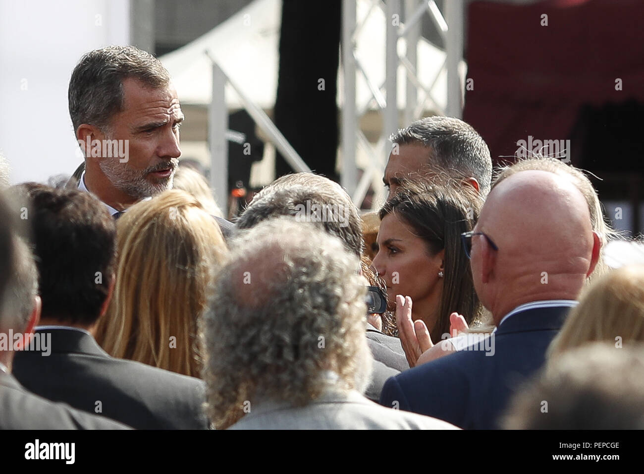 Barcelone, Catalogne, Espagne. Août 17, 2018. 17 août, 2018 - Barcelone, Espagne - Hommage attaque terroriste de Barcelone ; le roi Felipe VI et la reine Leticia Ortiz salue la famille des victimes. Crédit : Eric Alonso/ZUMA/Alamy Fil Live News Banque D'Images