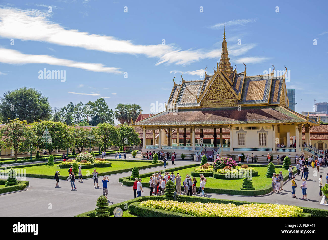 Phnom Penh, Cambodge - 8 Avril, 2018 : Phochani Pavilion (salle de danse ou Dance Theatre) du palais royal du Cambodge, actuellement utilisé pour Royal/24 Banque D'Images