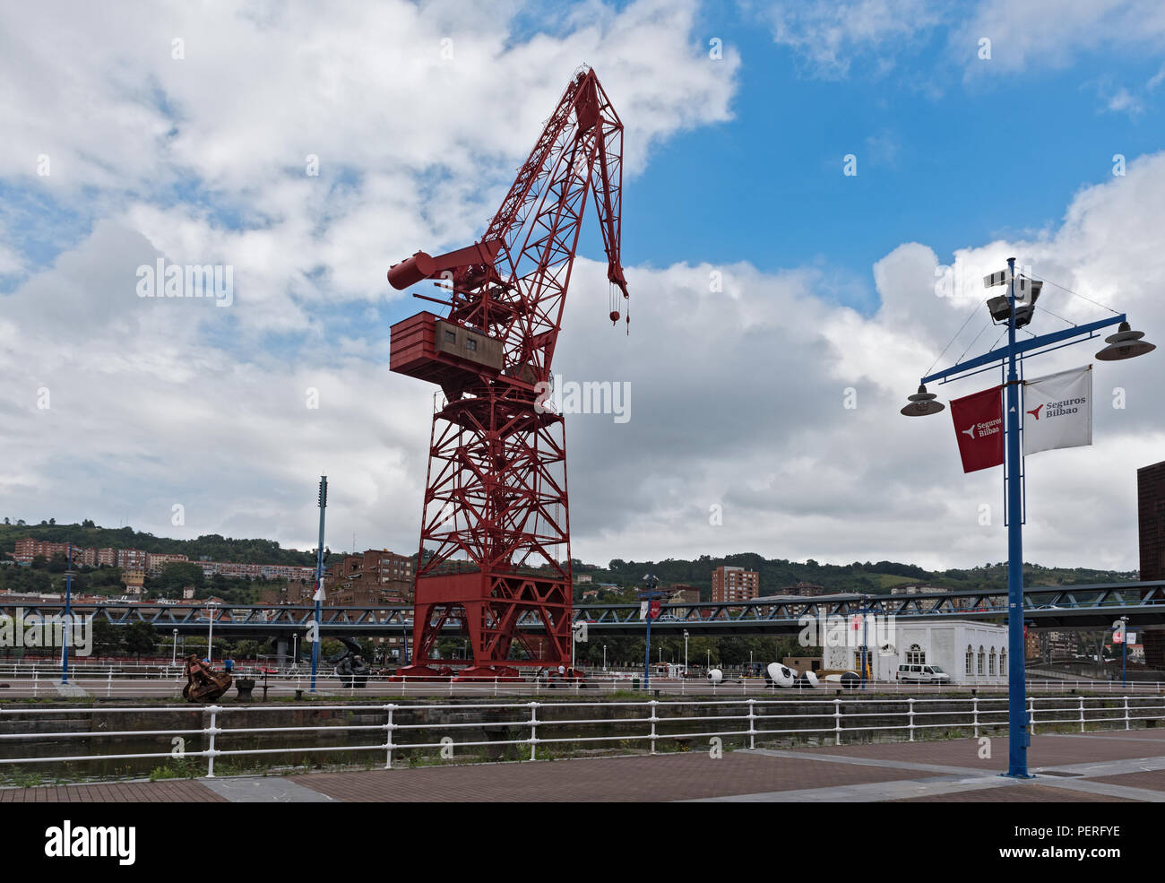 Vue sur le musée maritime de Bilbao, Espagne. Banque D'Images