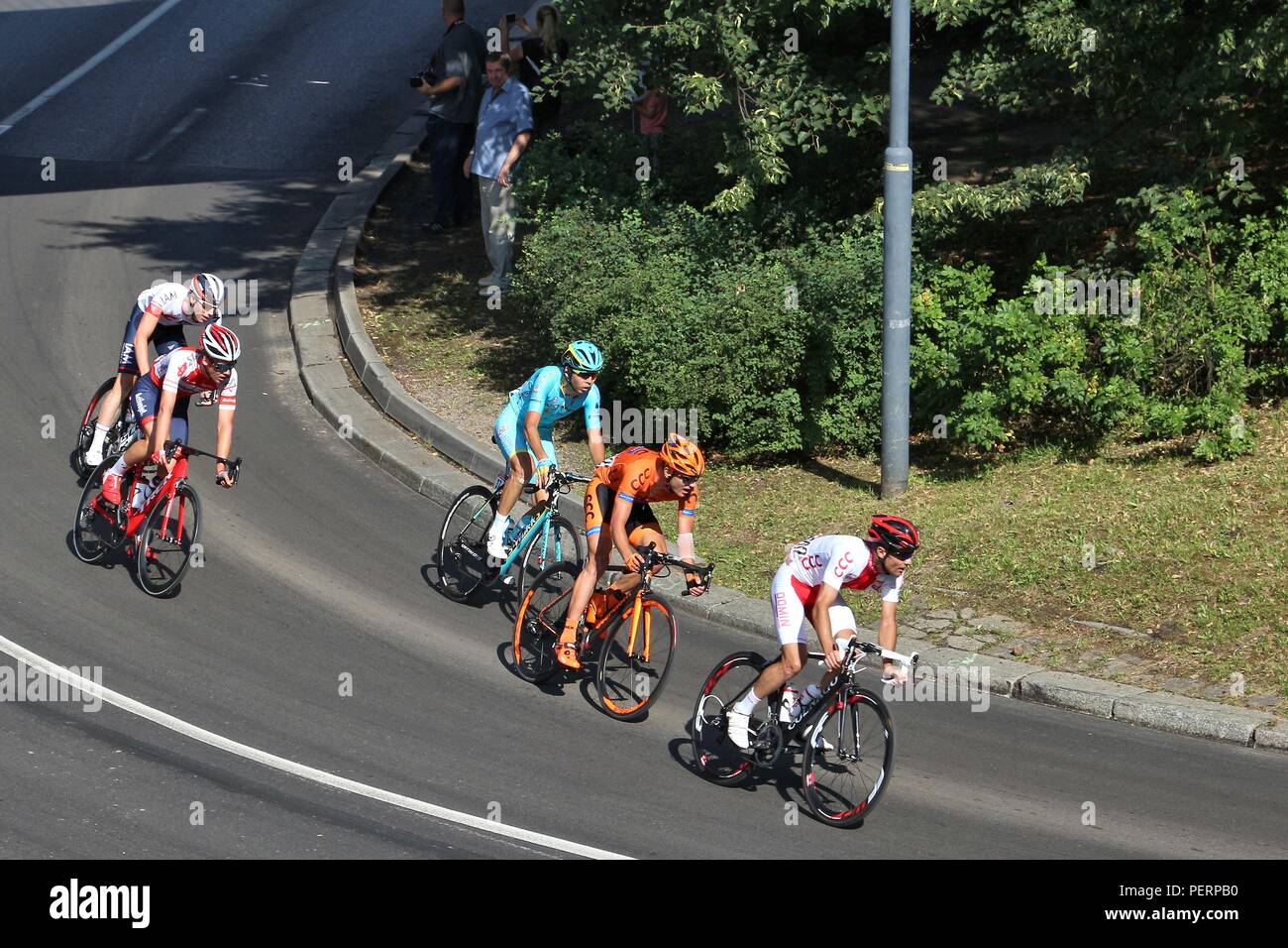 Szczecin, Pologne - 13 juillet 2016 : Artur Detko (leader), Lukasz Owsian Kozhatayev Bakhtiyar, et Jonas Koch tour en course cycliste Tour de Pologne en Pologne Banque D'Images