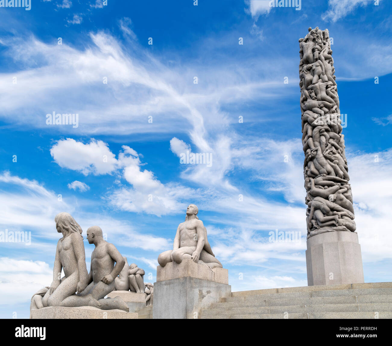 Parc de Sculptures de Vigeland, Oslo. Le monolithe et d'autres sculptures de Gustav Vigeland, sculpteur norvégien, Vigelandsparken, Frognerpark, Oslo, Norvège Banque D'Images