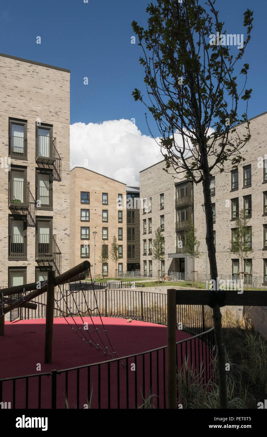 2018 voit l'achèvement de la dernière phase de rénovation de logements publics à Glasgow avec nouveau Anderston, construire des logements de 206 maisons pour 25 millions de livres Banque D'Images