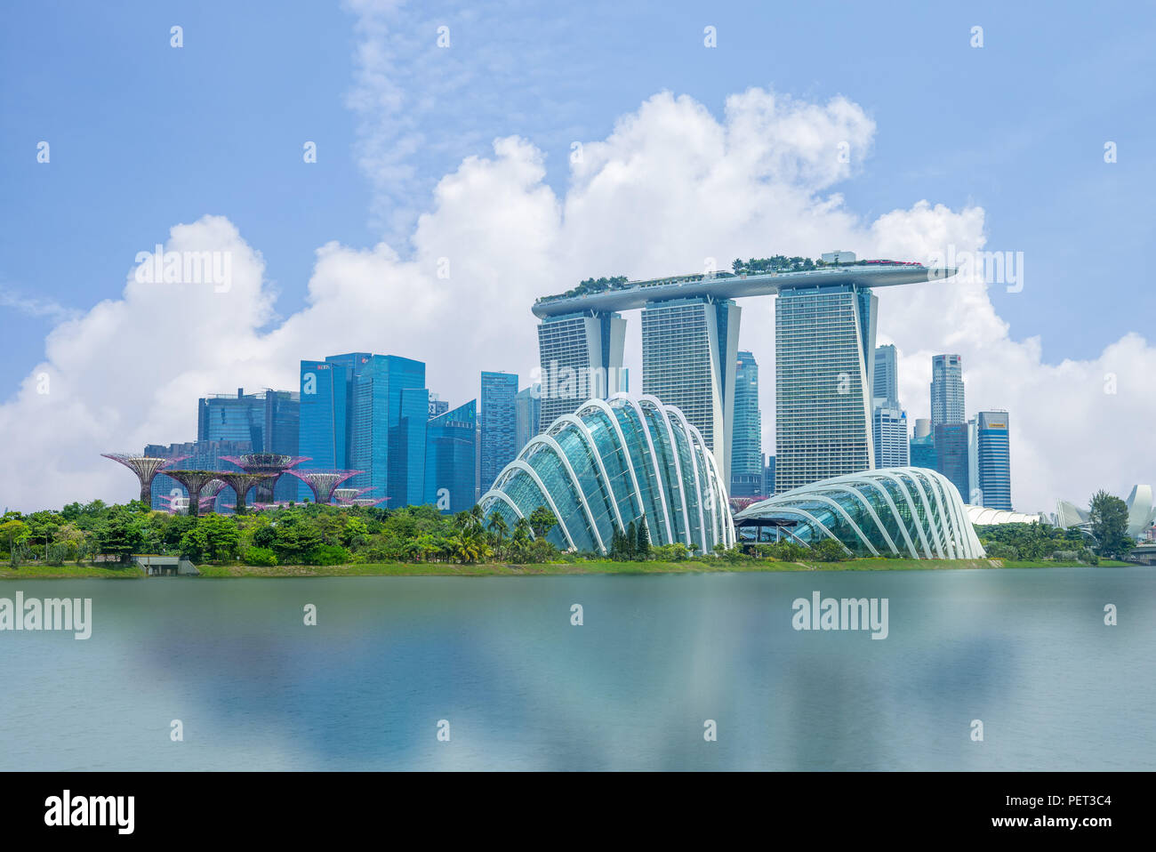 Skyline de Singapour à la marina bay Banque D'Images