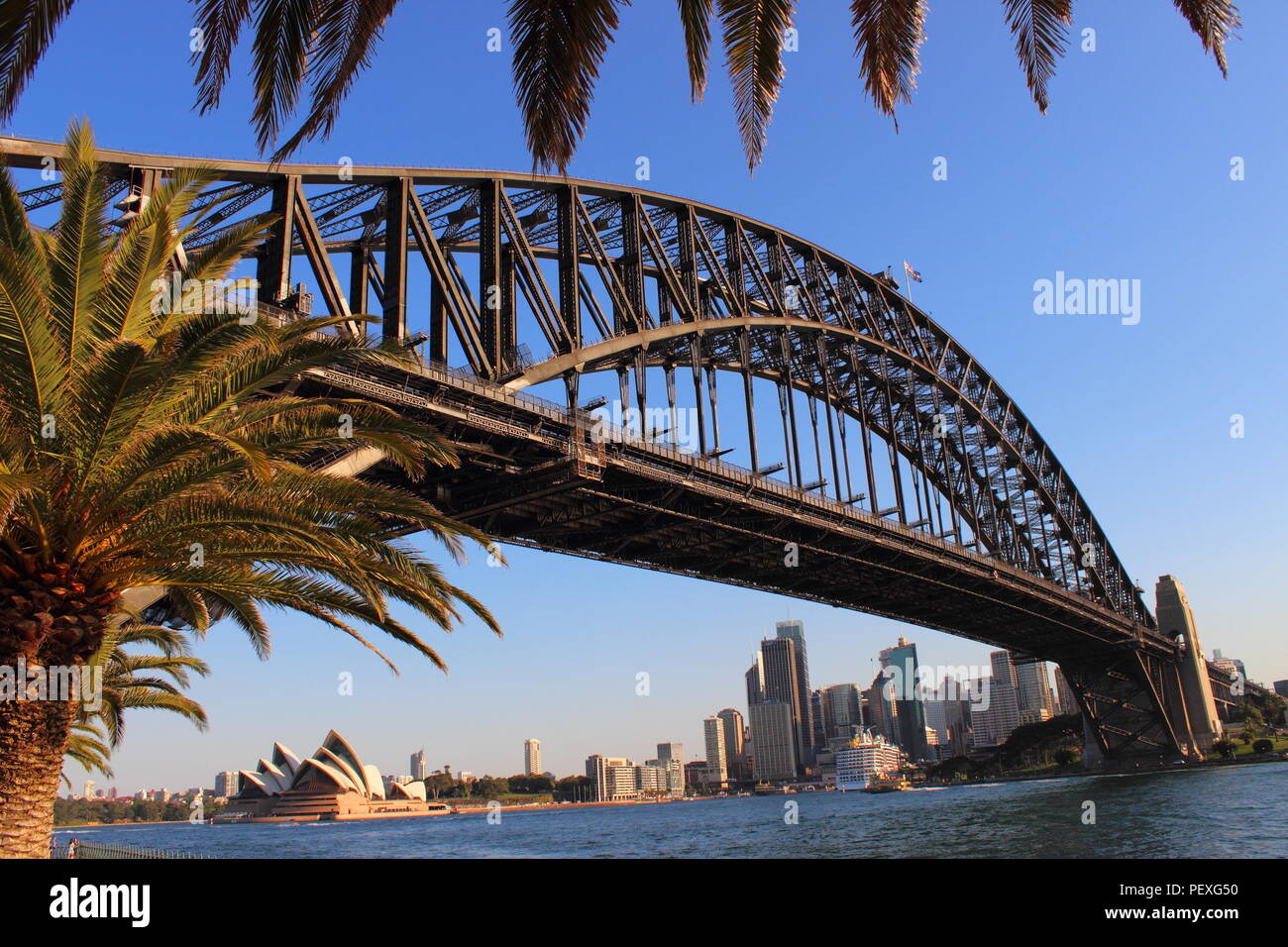 Sydney Harbour au coucher du soleil - Opéra Sydney - Harbour Bridge Sydney Banque D'Images