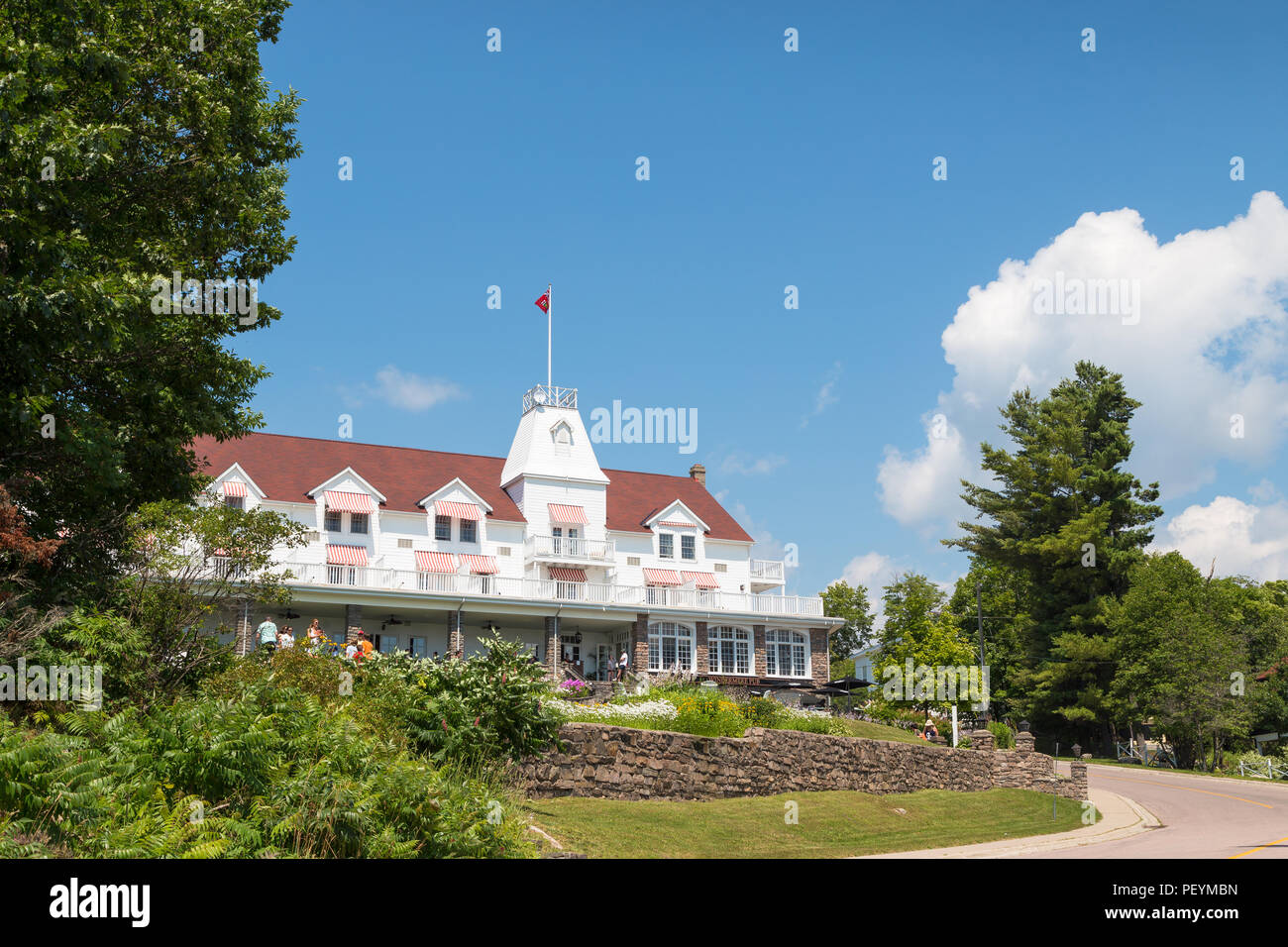 WINDERMERE, QC, CANADA - LE 21 JUILLET 2017 : l'historique de Windermere House sur une journée ensoleillée au lac Rosseau. Banque D'Images
