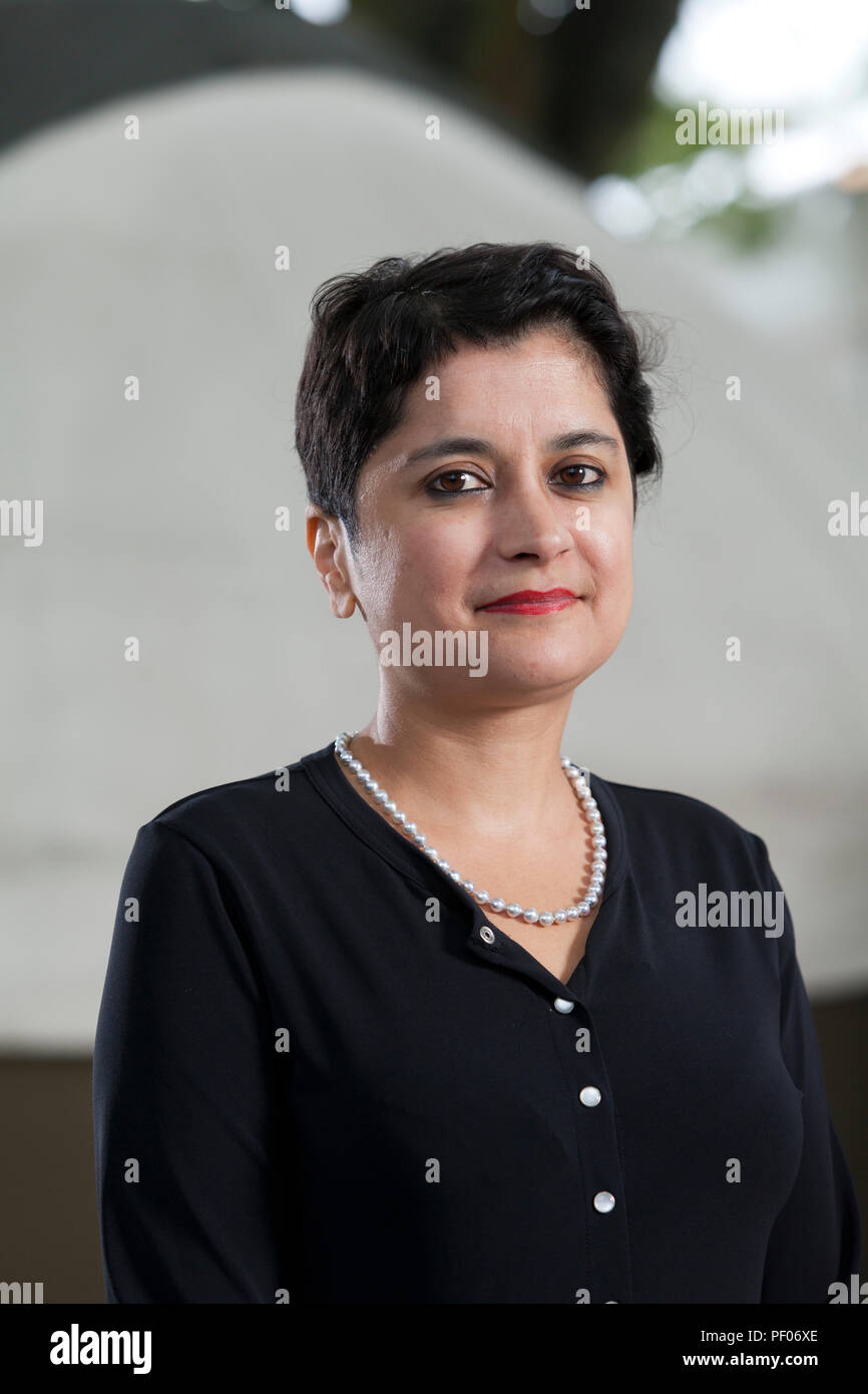 Edinburgh, Royaume-Uni. 18 août, 2018. Sharmishta Chakrabarti, Baroness Chakrabarti, CBE, PC, communément appelé Shami Chakrabarti, est un membre du parti travailliste britannique et membre de la Chambre des Lords. Elle est avocate, et a été le directeur de la liberté, un groupe de plaidoyer qui favorise les libertés civiles et les droits de l'homme, de 2003 à 2016. Photographié à l'Edinburgh International Book Festival. Edimbourg, Ecosse. Photo par Gary Doak / Alamy Live News Banque D'Images