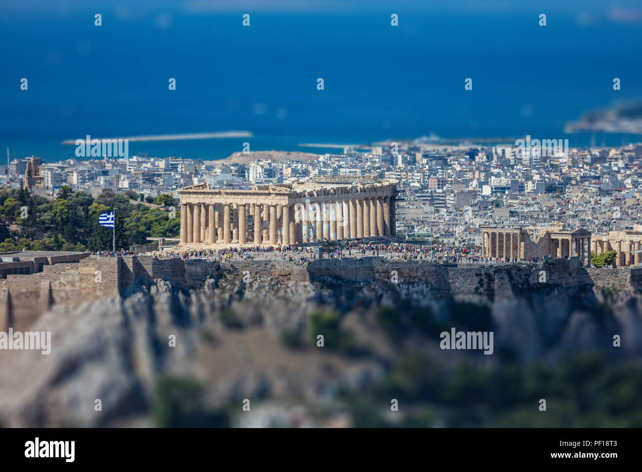 Athènes, Grèce. Acropole d'Athènes et de la ville Vue aérienne de la colline Lycabettus Banque D'Images