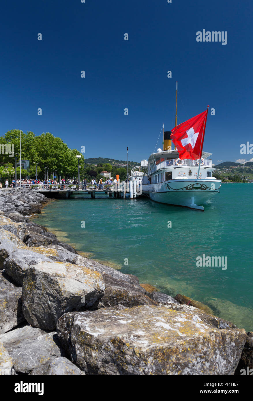 La CGN Belle Epoque" ontreaux "steamboat ramasser des passagers à Lausanne pour un voyage autour du lac de Genève, Suisse. Banque D'Images