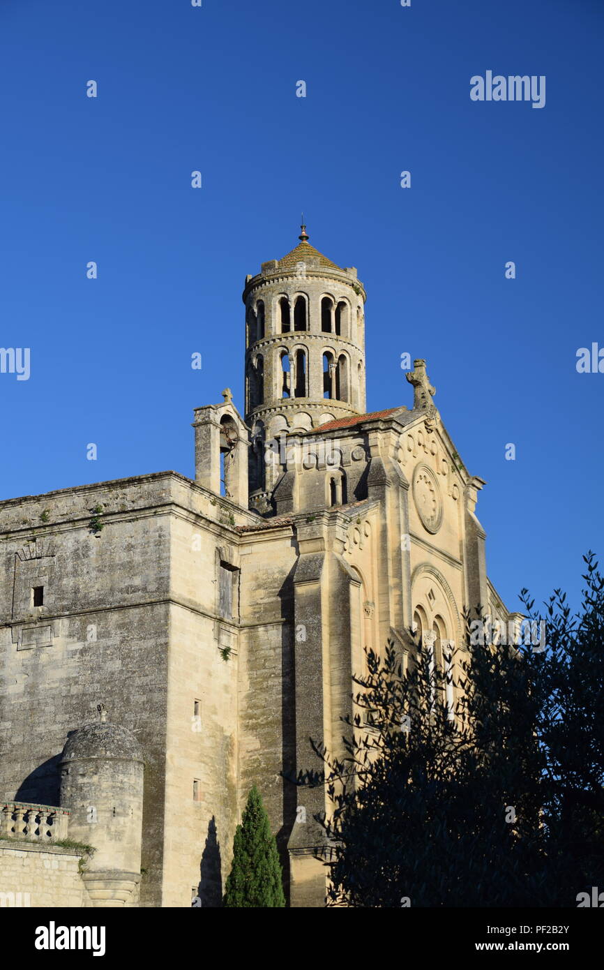 La cité médiévale Cathédrale Saint-Théodorit d'Uzès à Uzès, Gard, France Banque D'Images