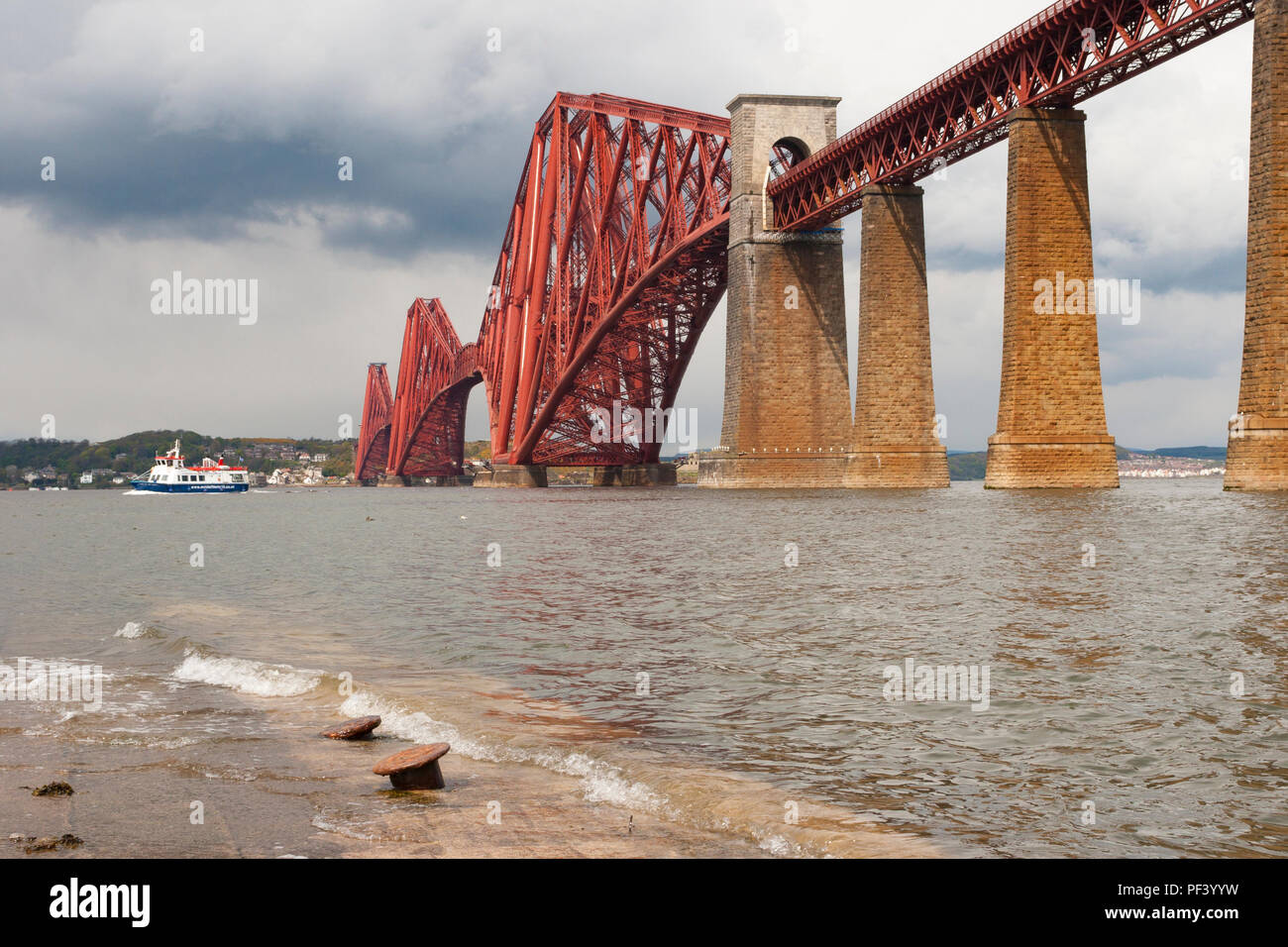 Le Forth Rail Bridge en Ecosse Banque D'Images