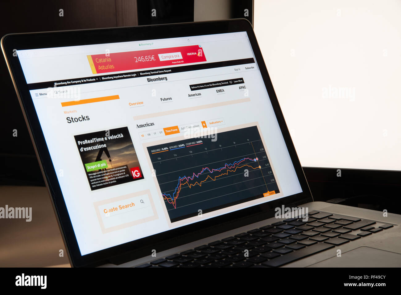 Milan, Italie - 15 août 2018 : Bloomberg LP banque en ligne Page d'accueil du site. Bloomberg LP logo visible. Banque D'Images