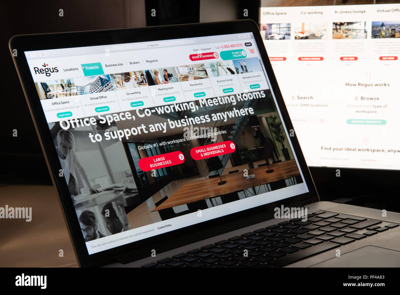 Milan, Italie - 15 août 2018 : Regus accueil du site. Logo Regus visible. Banque D'Images