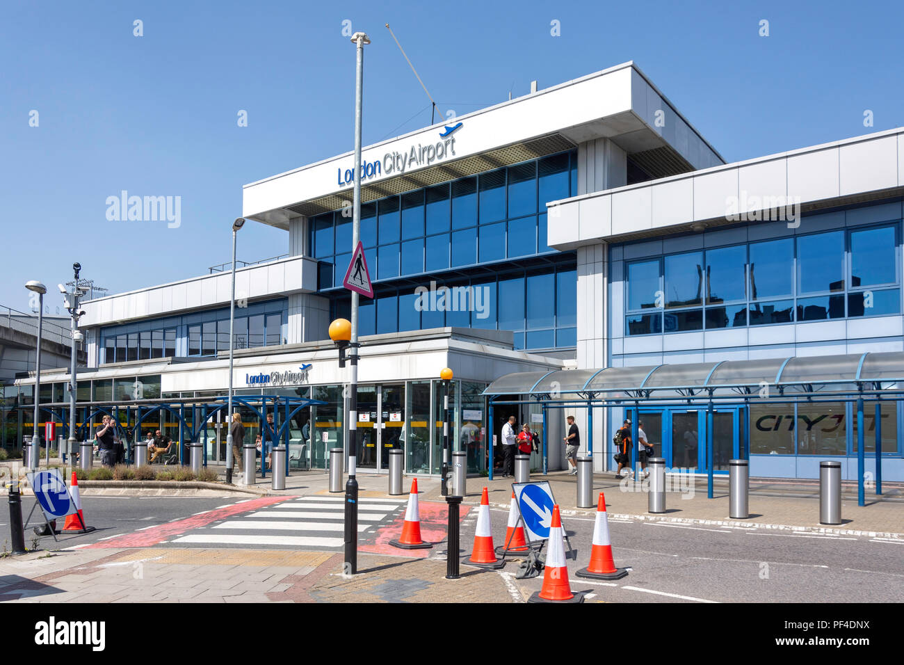 Entrée principale, l'aéroport de London City, Silvertown, London, Greater London, Angleterre, Royaume-Uni Banque D'Images