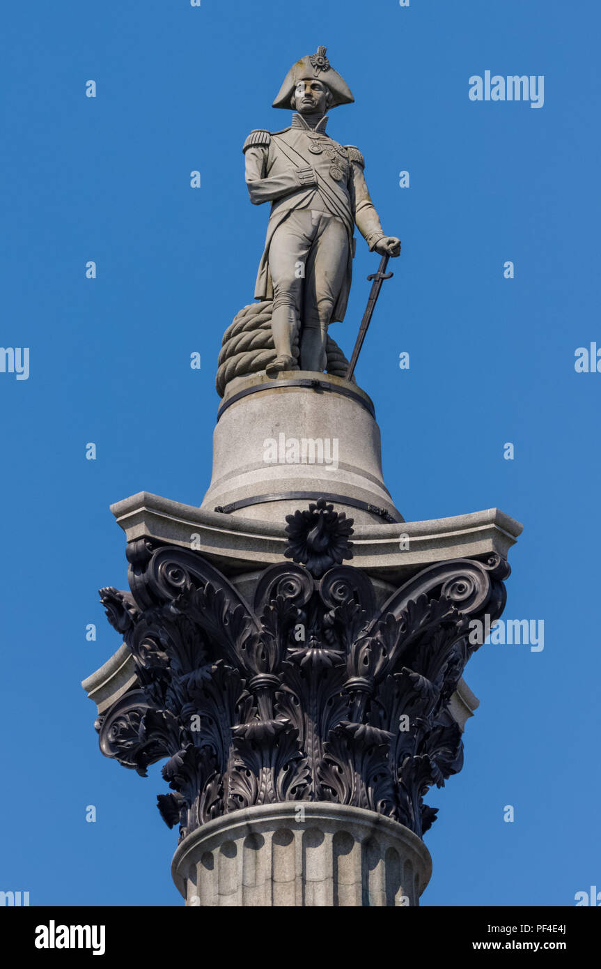 La colonne Nelson sur Trafalgar Square, Londres, l'Angleterre Royaume-Uni UK Banque D'Images