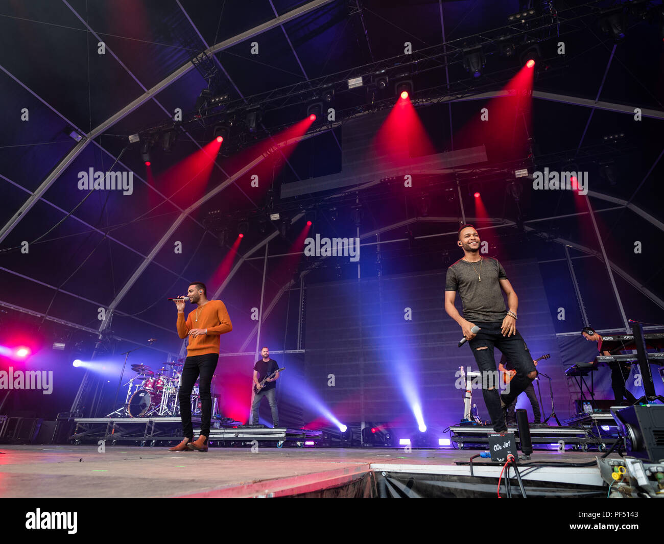 Nelson Mandela Hommage Musique 2018 Performances Jour 1 Comprend Fradique Antonio Mendes Ferreira Ou Leca Da Palmeira Matosinhos Portugal Quand 18 Oct 2018 Credit Rui M Leal Wenn Com Photo Stock Alamy