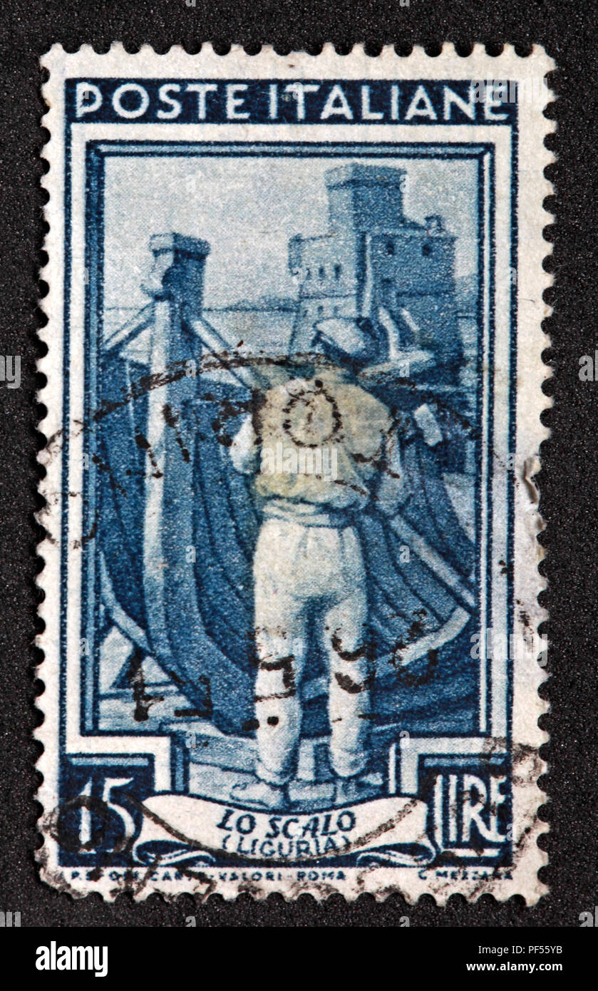 15 lires utilisé blue Poste Italiane Italie Italien Stamp - Lo Scalo - Ligurie Banque D'Images
