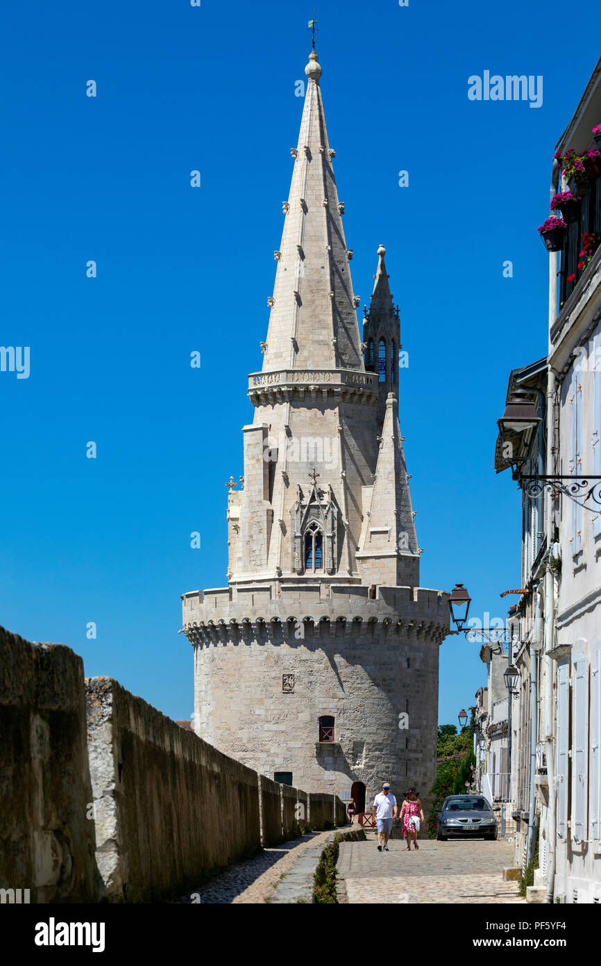 La Tour de la Lanterne ou Tour de la lanterne dans le Vieux Port de La Rochelle, sur la côte de la région de la France. Banque D'Images