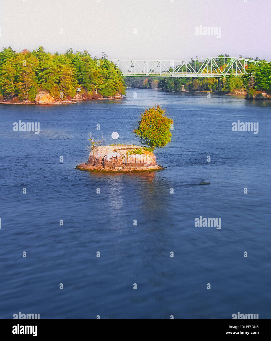 Alors que sur un ferry de croisière touristique dans l'île 000, Alexandria Bay, région du nord de l'état de New York, USA, nous avons rencontré de nombreux points de vue pittoresque Banque D'Images