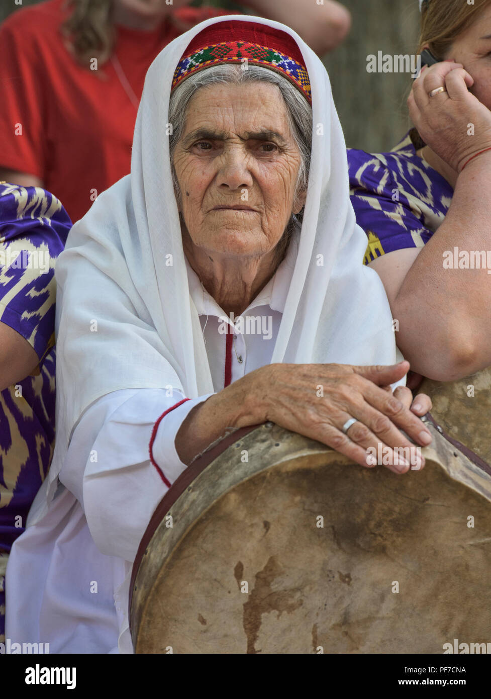 Portrait d'une vieille femme du Pamir, Khorog au Tadjikistan Banque D'Images