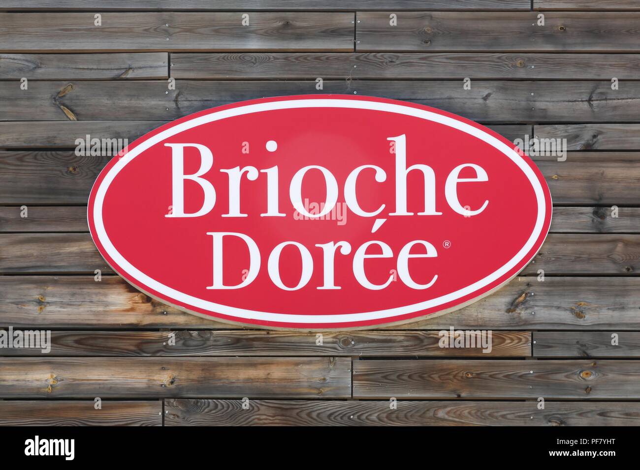 Marguerittes, France - 1 juillet 2018 : Brioche Doree logo sur un mur. Brioche Dorée est une chaîne française de café/boulangerie restaurants fondée en 1976 Banque D'Images