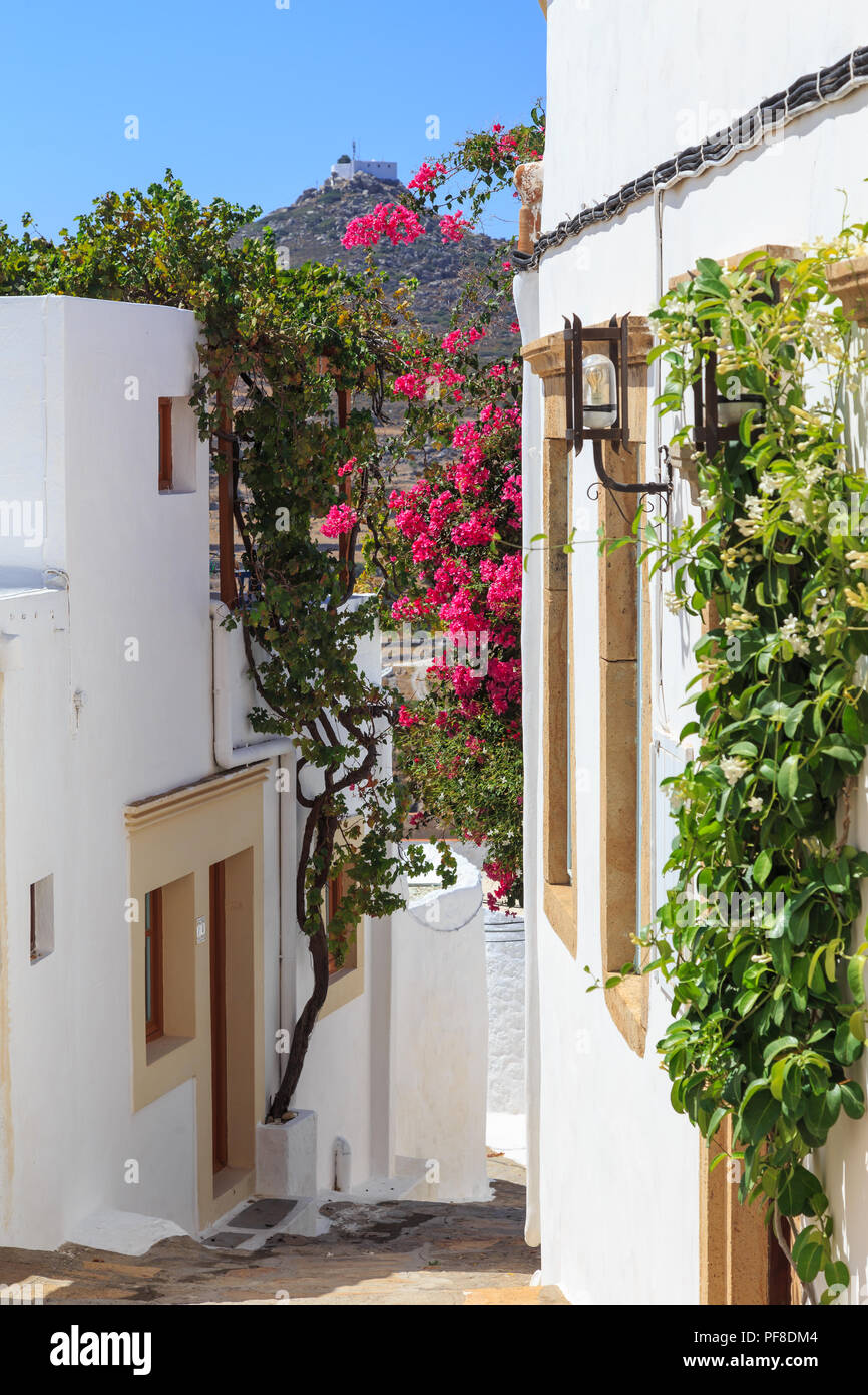 Les petites rues de la ville de Chora sur l'île de Patmos Saint grecque appartient à l'archipel du Dodécanèse dans la mer Égée Banque D'Images